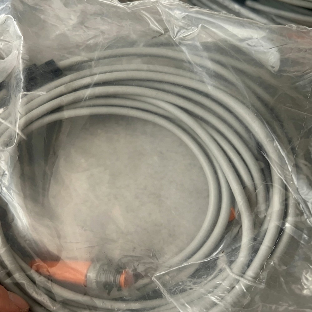 New Original Connection Cable EVW034 M12 Sensor Extension Cables for Industrial Automation in Stock Genuine One-year Warranty