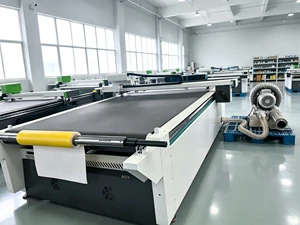 Automatic CNC Plotter Cutting Machine Adhesive Sticker Decal Packaging Vinyl Materials Cutter Digital CNC Cutting Machine Table