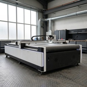 TC OEM/ODM Cutting Machine Cartoon Pizza Box Cutting Machine with Oscillating Knife