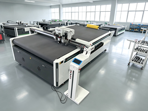 Factory Direct Sales Cutter Sticker Vinyl Carton Sample Printed Cardboard for Packaging Digital CNC Cutting Machine Table