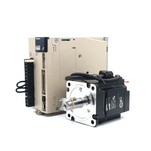 Yaskawa Servo Motor 750W SGM7J-08AFC6S 2.39Nm 4.4A 3000rpm and Driver SGD7S-5R5A10A002 with Cable
