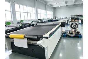Automatic CNC Plotter Cutting Machine Adhesive Sticker Decal Packaging Vinyl Materials Cutter Digital CNC Cutting Machine Table