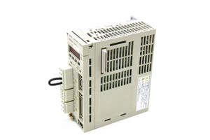 Brand New Original Yaskawa Servopack AC Servo Drive SGDH-04AE