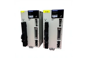 Sgd7S-7R6A00B202/Sgd7S-5R5A00B202 Yaskawa Three Phase Servo Drive 220V 1500W Made in Japan
