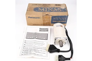 Panasonics AC Servo Motor MSM041D1E