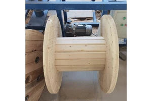 Heavy Duty Wooden Cable Reel Spool for Electrical Wire Storage Industrial Power Line Winding and Safe Cable Management