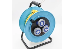 Cable Reel Cee Plug Outdoor H07rn-F Rubber Cable 3G1.5 to 3G2.5 25-50m