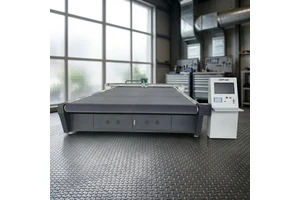 1625 Digital Plotter Carton Honeycomb Board Corrugated Package CNC Cutting Machine With Oscillating Knife Crease Wheel