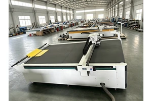 TOP Cnc Straight Knife Cutting Machines Automatic Fabric Strip Cutting Machine Car Decals Sticker Cutting Machine