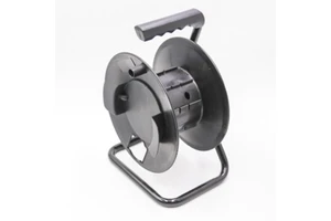 Black Reel, Capacity: 330ft of 6mm Cable