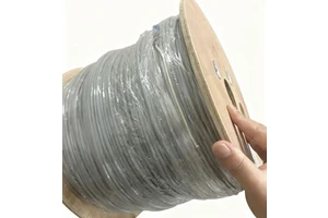 Indoor/Outdoor FTTH 1-Core Fiber Optic Cable 500m 4.6mm Double Sheath 5.0mm G657A2 1km Drop Cable Optical Fiber Equipment