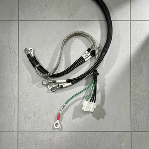 High Quality EMI Shielded Copper Core Cable 1 Meter with 600V Rating for Automobile Diagnostic Station Essential