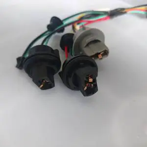 Automotive tail light wiring harness