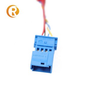 Professional Electronic Molex Cable Assembly Copper Core PVC Insulation Customizable Pins Adapter for Home Appliance Automobile
