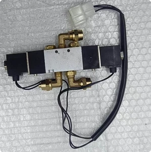 5/2 Way Pneumatic Solenoid Valve / Double Solenoid Valve Pneumatic Directional Control Valve for yutong Bus/Automotive System
