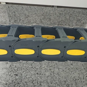 Yodel CE/ISO Certified High Flexible Industrial Robot Shielding Network Tray Moving Cable Carrier Nylon Drag Chain