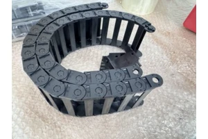 Hot Sale Industrial Tool Germany Igus Nylon Cable Drag Chains Flexible CNC Routers Plastic Energy Chain Carrier System Cables
