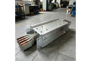 Industrial Low Voltage Compact Busway 1600A-4000A, Aluminum Housing,Copper Wire IP66, Flame Spread Prevention