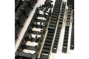 Hot Product Nylon Drag Chain Servo Cable Highly Flexible Plastic Cable Carrier Drag Chain Machine