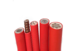 Low Smoke Halogen-free Mineral Fireproof Cable Mineral Insulated Fireproof Cable Yttwy Power Cable 35 Sq mm