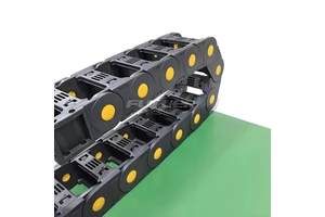 Full Enclosed High Tensile Hydraulic Hose Nylon Drag Chain Price Plastic Towline Cable Carrier for Pallet Conveyor