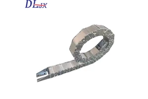 Fully Enclosed Type Flexible Stainless Steel for for CNC Router Machine Tools Wear Resistant Silver Color Customized