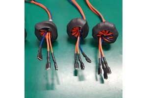 Durable Auto Wire Harness with PVC-Insulated Copper Conductor and Magnetic Rings Anti-Interference for Automobile Car Use