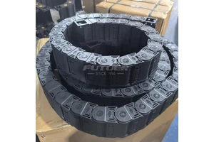 High Quality 20*57 Fully Enclosed Protective Cable Carrier Conveyor Wire Harness Linear Guide Nylon Drag Chain