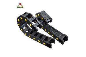 Flexible Nylon Enclosed Towline Drag Chain Cable Carrier