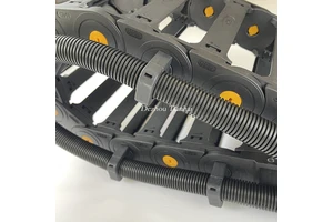 High-Speed Running CNC Machine Tools Nylon Fully Enclosed Load Bearing Flexible Bending Reinforced Cable for