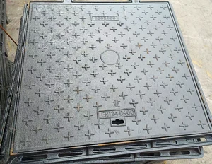 D400 Urban Municipal Main Roads Highways Expressways Asphalt Black Noiseless Cast Iron Manhole Covers for Sale