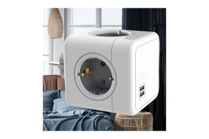 Factory Direct Sales Multifunctional European Standard New Product Mini Power Cube Socket 4 EU Outlets With 2 USB Ports