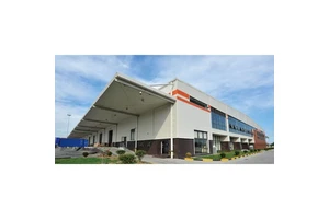 Complete Supporting Gutter System Steel Structure Workshop Warehouse Realizes Rapid Rainwater Discharge