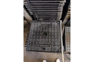 Ductile Iron Manhole Cover D400 Casting Round Drain Water Sewer Drainage Manhole Cover