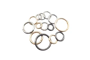 Promotional Keychains & Carabiners Spring Gate Ring Connector Closure O Rings Spring & Round Ring Snap Open Hook for Bags