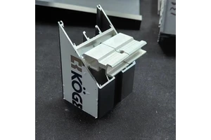 Modern Aluminium Durable Soundproof Corner Joint With Screw Installation For Hotel Home & Office Use