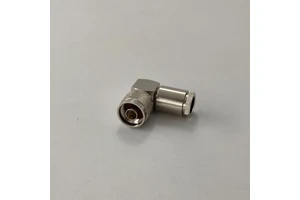 IP67 Waterproof N Male Right Angle Clamp Rf Coaxial Connector for RG214 Cable