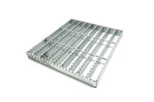 Versatile Stainless Steel Bar Grating Manhole Cover Road Use Low Pollution Drainage Cover ASTM Standard Baochuan Brand Light
