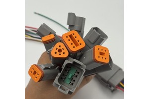 OEM Manufacturer Electronic ECU GM Automobile IP67 Waterproof Wiring Harness Connector PVC/Nylon/PBT/Rubber Customizable