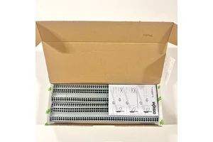 Factory Sealed New Lot of 100 2002-1201 20A Terminal Block Fast Delivery