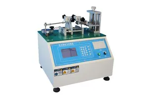 The microcomputer plug and the tensile tester are inserted and withdrawn into the test device for connection plug and tensile