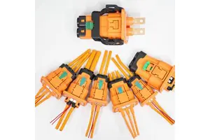 Nistar HVIL Single Pole 2 Pole 3 Pole 23A 35A 50A 63A 100A 125A 150A 200A 250A 350A 400A 500A Plug and Socket High Voltage Conn