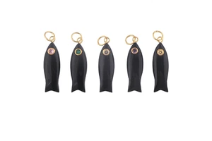 Natural black onyx fish carving pendant connector charms brass metal 18k gold plating pendant hand carving pendant for necklace