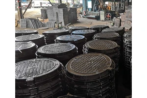 Kitemark Certified Heavy-Duty Cast Iron Manhole Cover Square Drainage Access Stormwater Sewer Casting Services Steel Product