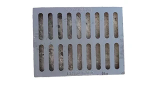Cast Iron En124 D400 Drainage Grille Manhole Cover for Road Safety and Parking Lot Rainwater Management