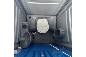 CLEEN Portable Toilet HDPE Material Modern Design Lightweight Prefabricated Bathroom Pod Easy Installation Public Use
