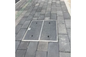 Stainless Steel 304/316 Invisible Heavy Duty Outdoor Recess Manhole Cover with 500x500mm Clear Opening