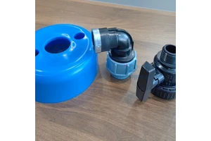 Blue PP Bore End Cap with Cable Trough Connect to PP Elbow and Valve for Sealing and Protecting Well Casing and Screen Pipe