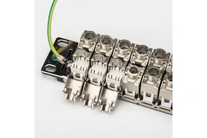High Density 1U 48 Port STP FTP Cat5e Cat6 Cat6A Patch Panel With Shielded Keystone Jack