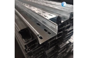 Cable Assemblies Slotted Cable Tray OEM Galvanized Cable Tray with Cover with Divider in 500x100mm